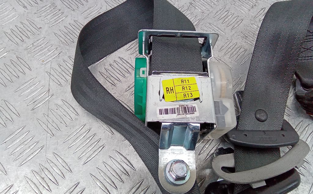 Ремень безопасности задний правый к Hyundai i30 89820-2L000, 2008, купить | DT-2_45854. Фото #2