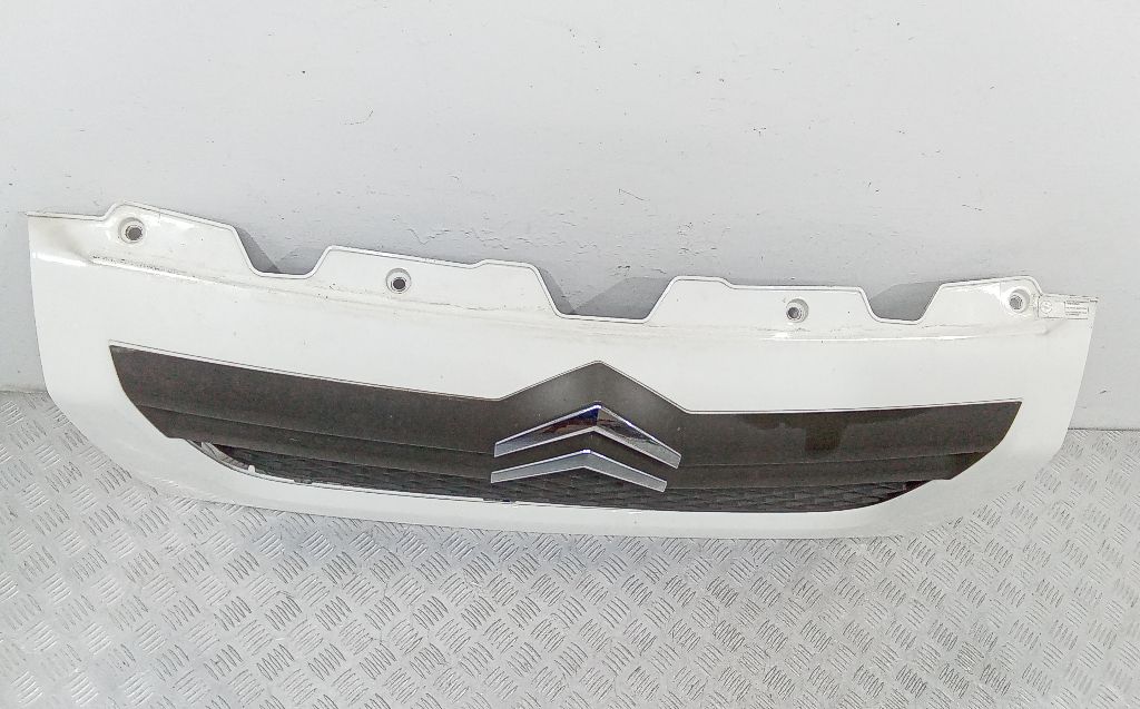 Решетка радиатора к Citroen Jumper 1308069070, 2012, купить | DT-2_47886. Фото #2